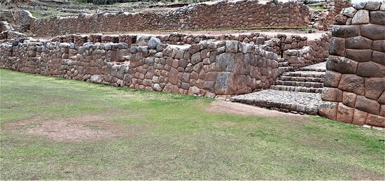 Valle Sagrado de los Incas 7 Centro arqueológico de Chinchero