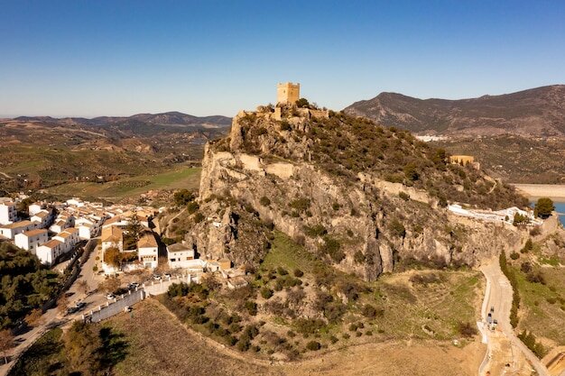 Los mejores free tours en Zahara de la Sierra gratis 2 Descubre Zahara de la Sierra: Free tour en español