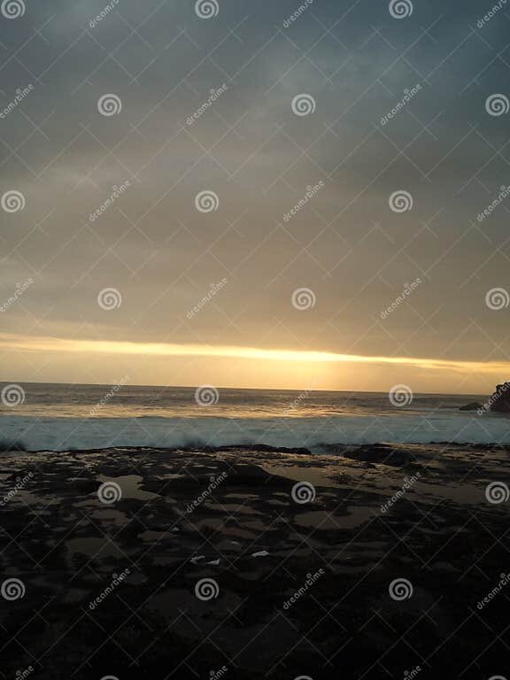En coche con conductor en Bali: Ulun Danu Bratan 8 El atardecer en Tanah Lot: un cierre espectacular