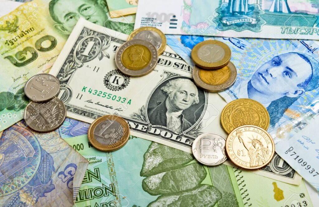 15 síntomas que demuestran que estás infectado con el virus de los VIAJES 5 Monedas extranjeras llenan tu monedero