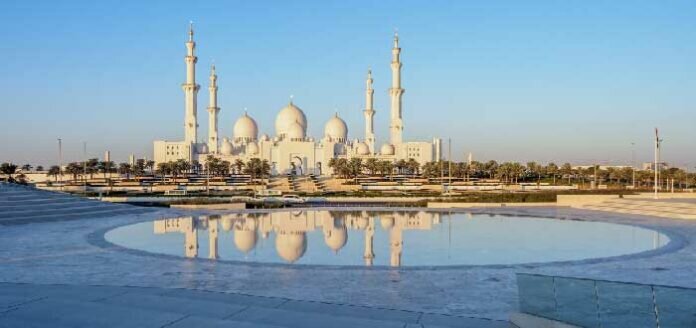 Cómo ir de Dubái a Abu Dhabi (tour o por libre) 4 Qué ver en Abu Dhabi