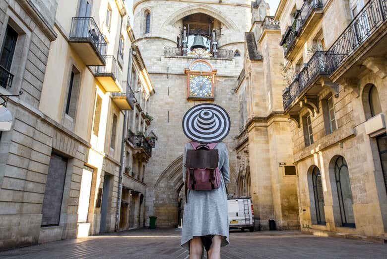 Los mejores free tours en Burdeos gratis en español 3 Tour por el Burdeos medieval: un viaje al pasado