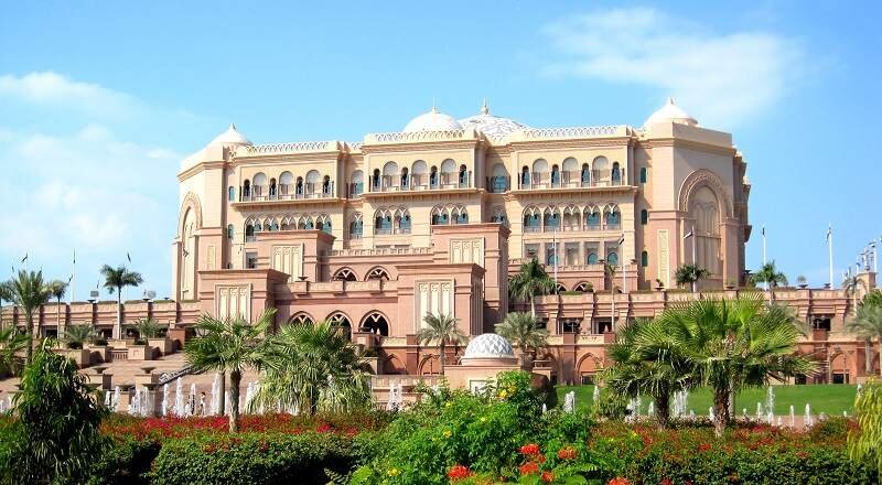 Cómo ir de Dubái a Abu Dhabi (tour o por libre) 6 ¿Vale la pena visitar Abu Dhabi desde Dubái?
